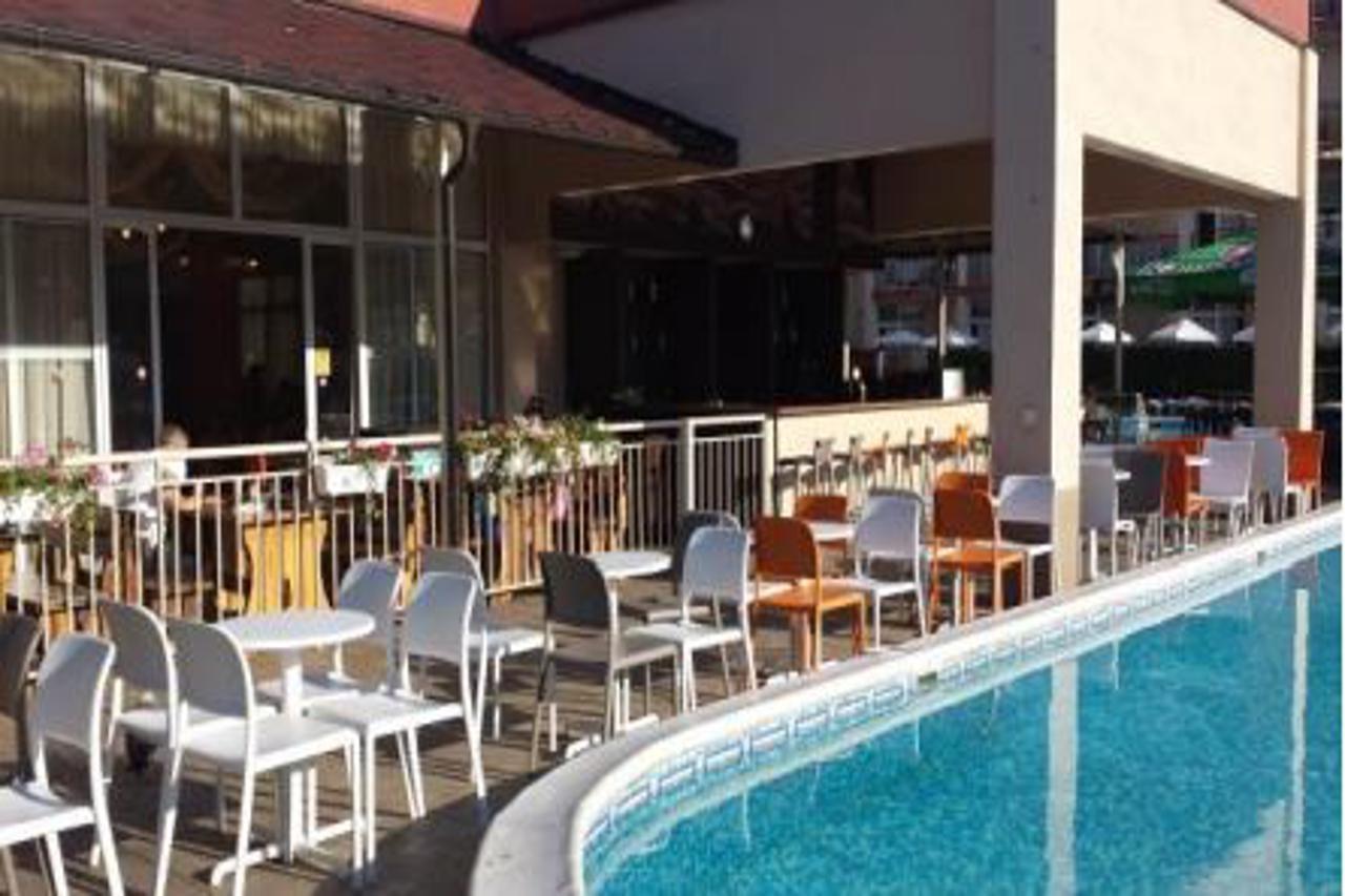 Mpm Astoria Hotel Napospart Kültér fotó