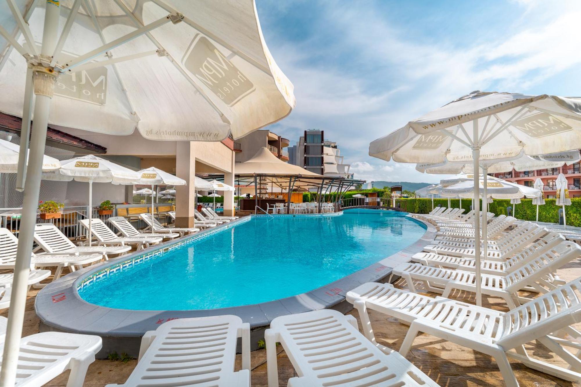 Mpm Astoria Hotel Napospart Kültér fotó