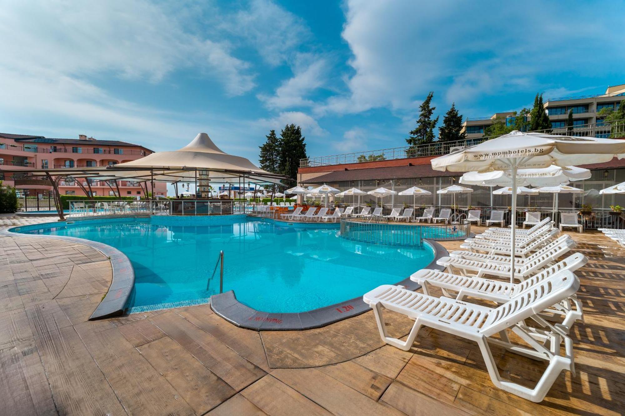 Mpm Astoria Hotel Napospart Kültér fotó