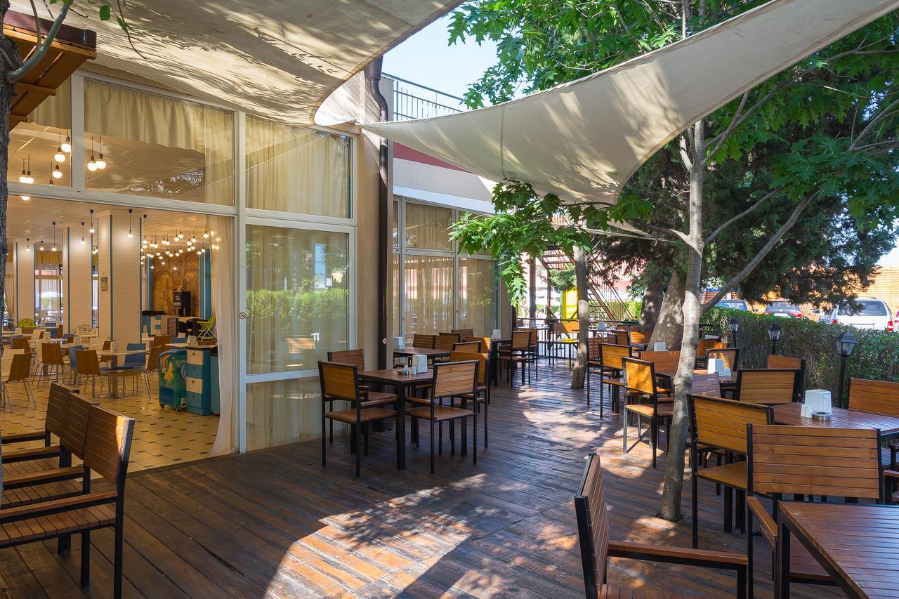 Mpm Astoria Hotel Napospart Kültér fotó
