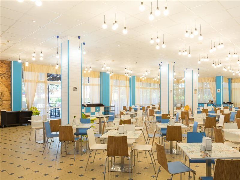 Mpm Astoria Hotel Napospart Kültér fotó